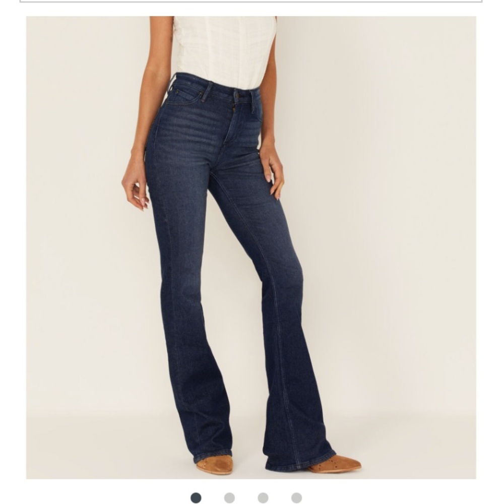 Idyllwind by Miranda Lambert Flare Jeans 8x32L